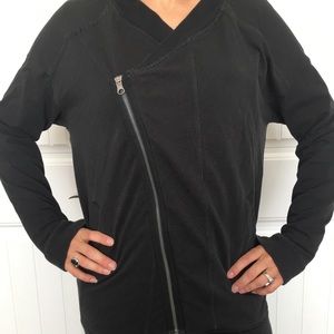 Lululemon asymmetrical wrap jacket. Size 8 EUC.